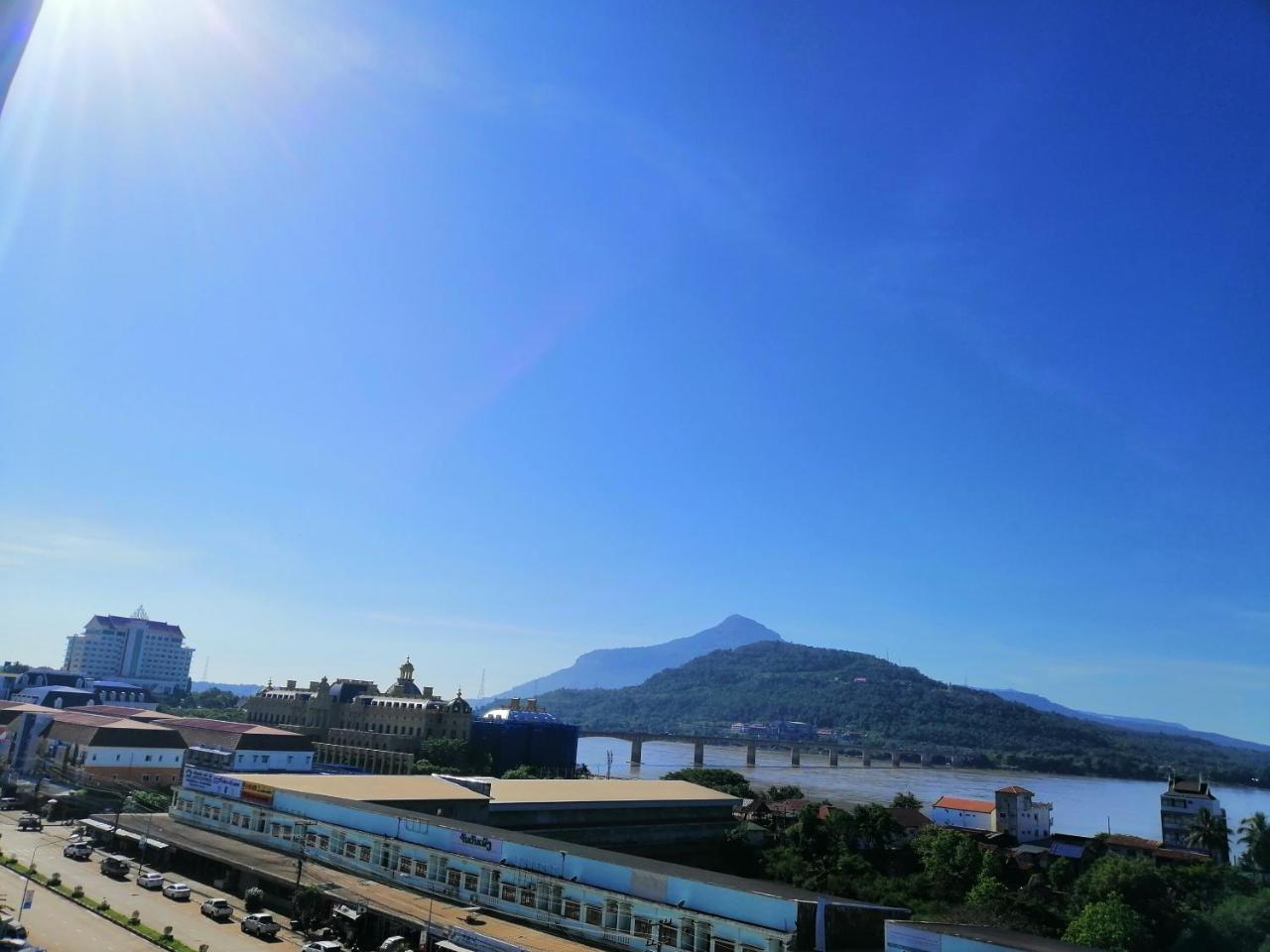 Soubandith Hotel Pakse Buitenkant foto