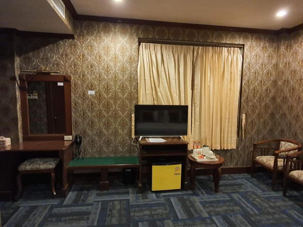 Soubandith Hotel Pakse Buitenkant foto