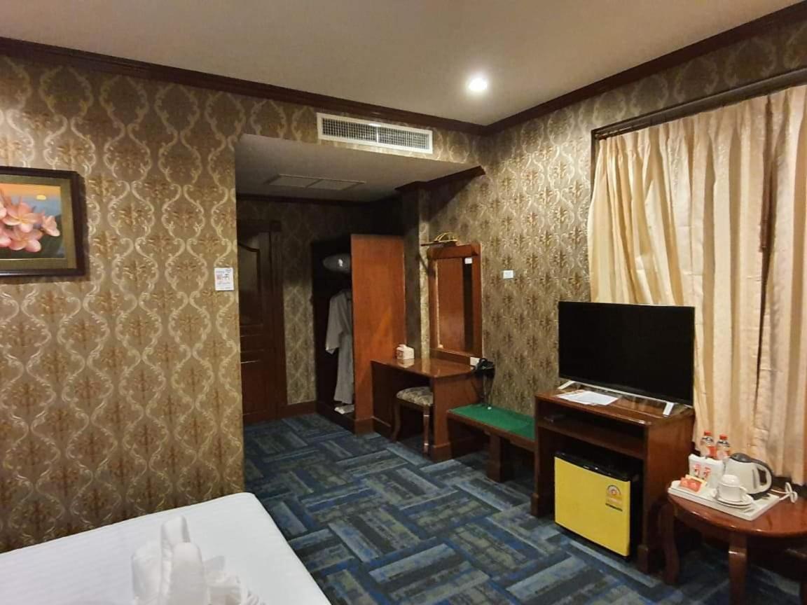 Soubandith Hotel Pakse Buitenkant foto