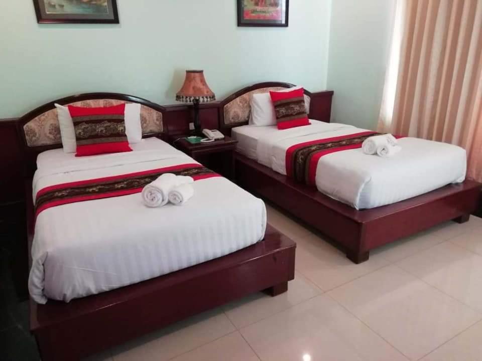 Soubandith Hotel Pakse Buitenkant foto
